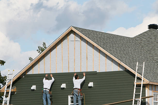 Professional Siding Replacement technician working in Clarksboro, NJ